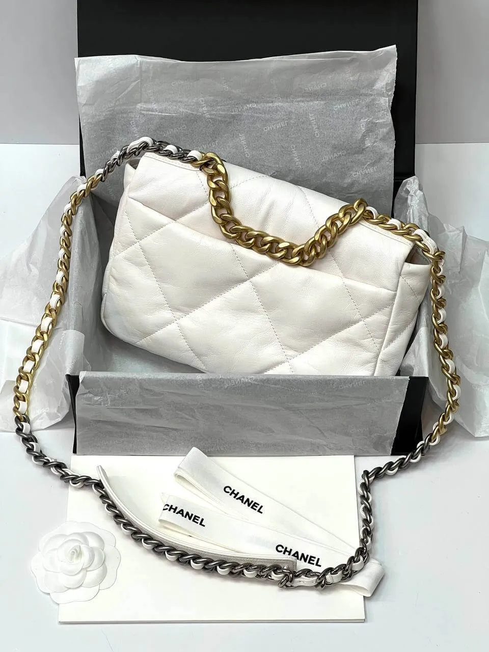 Bag - envelope CHANEL 19